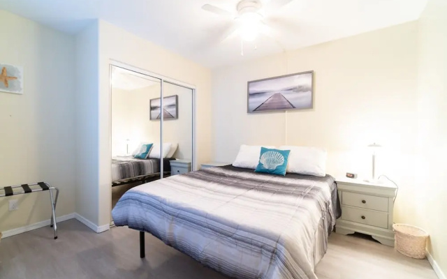Waters Edge 208 2 Bedroom Condo