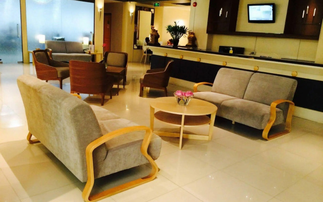 Royal View Resort