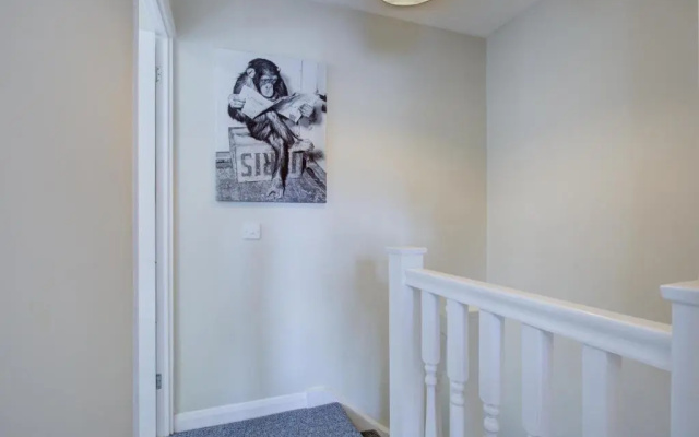 Windsor Burnham Ascot Haven Sleeps 4