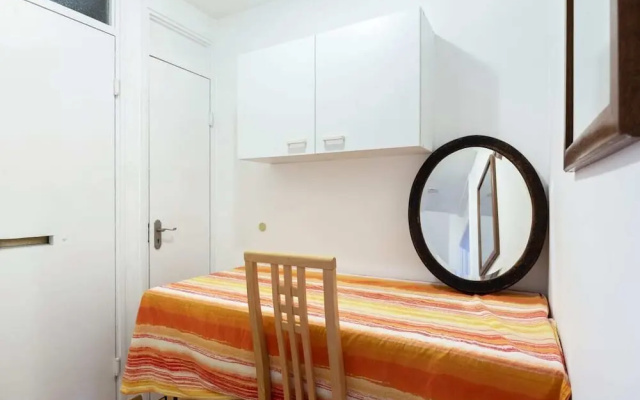 Modern & Spacious 2-bedroom House in Fulham
