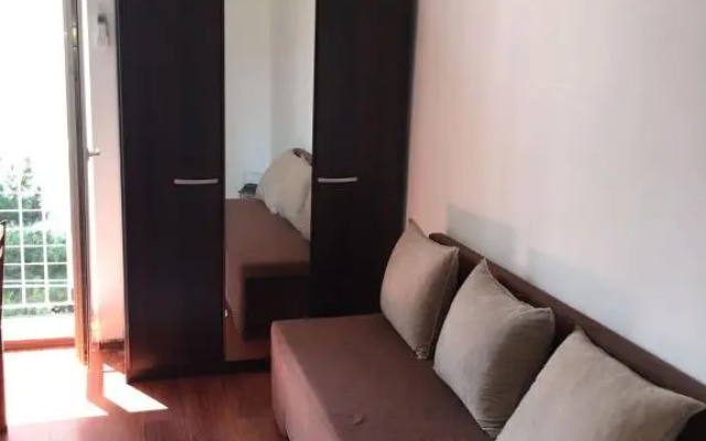 Mellitus Studio Apartment