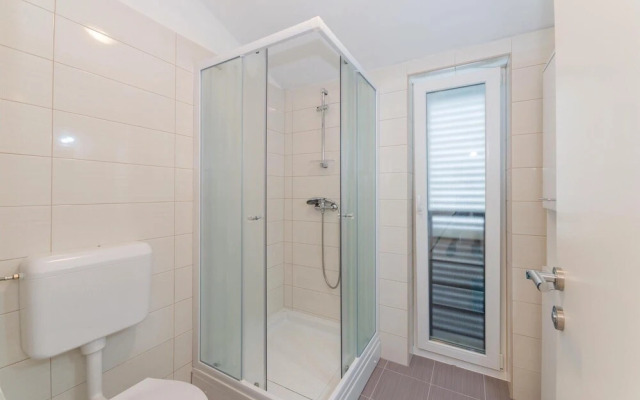 Awesome Home in Veli Rat With Wifi and 2 Bedrooms