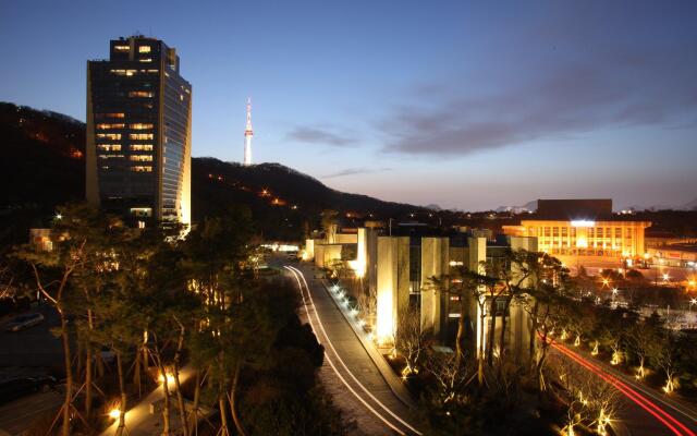 Отель Banyan Tree Club & Spa Seoul вид на фасад