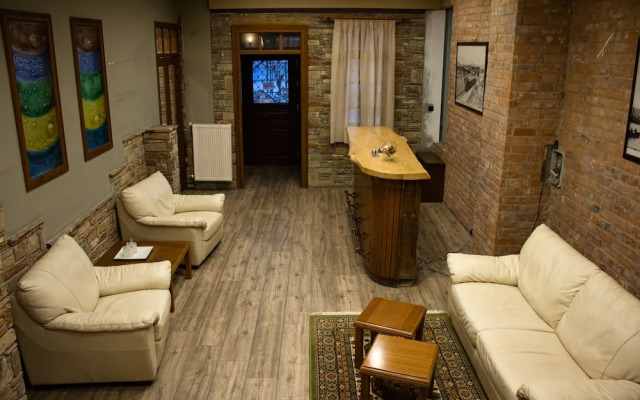 Hotel Defkalion