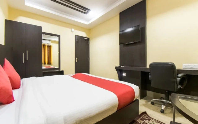 OYO 33503 Hotel Holiday international