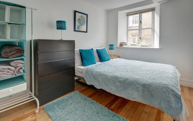 The Shop Cotswold Apartment Sleeps 2