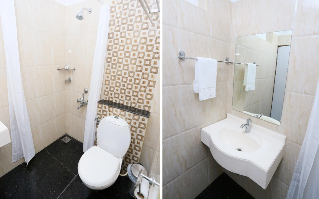 OYO 19869 Rachana Hotels