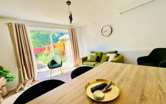 Cambridge Home With Garden and Bbq Near City Cent