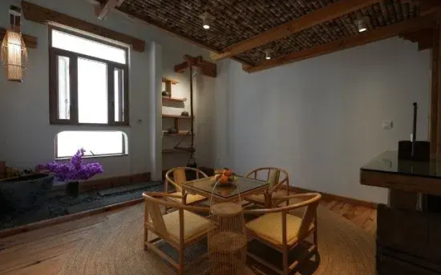 Senhuoyeshe B&B