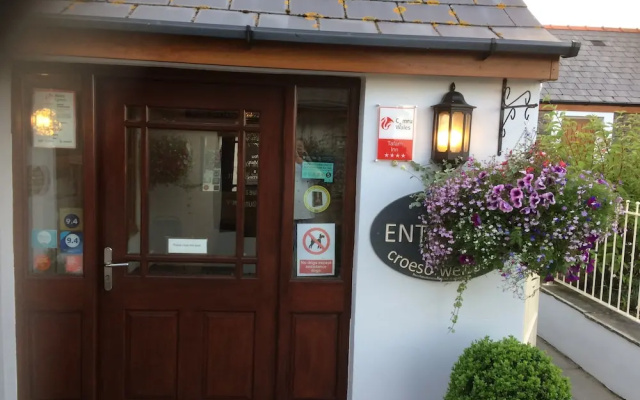 The Harp Inn
