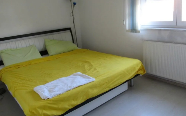 Apartment Flach
