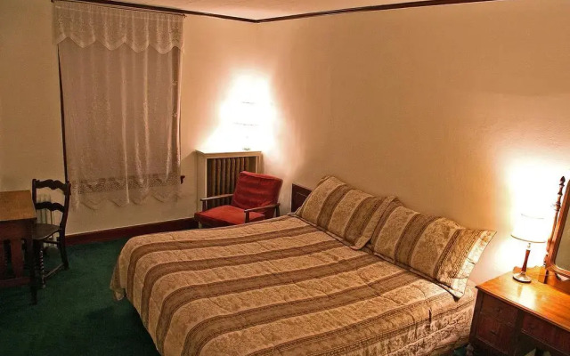 Ryan Hotel