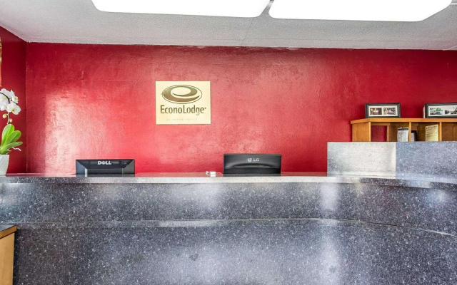 Econo Lodge Conway Central