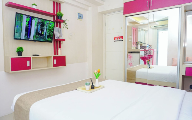 Vibrant Studio At Bassura City Apartment