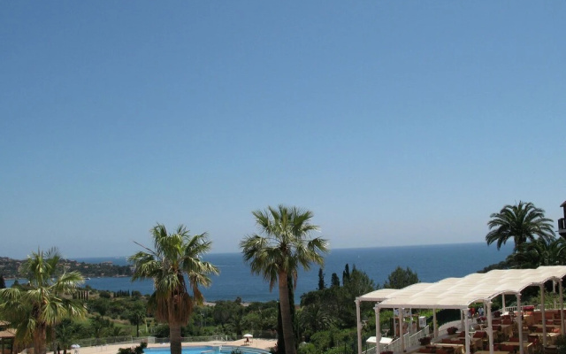 Comfortable Apartment With Dishwasher, 1 km. From the Beach