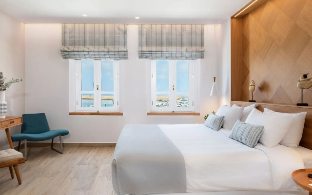 Avra Apartments Venetian Harbour