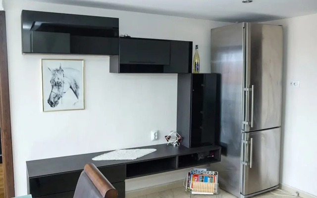 FM Deluxe 1-BDR Apartment - Vinitza Area -Varna