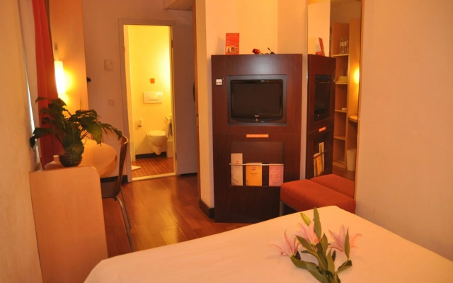 Hotel Ibis Zhongshan The Center