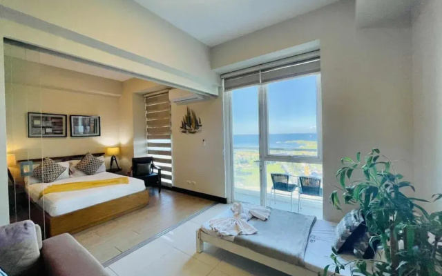 MactanNewtown Staycation Near The Beach