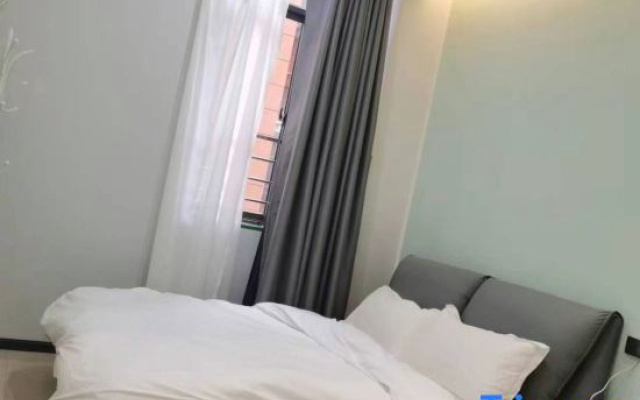 Zhenxiong Zhongwei Wangyu Homestay (Deting Fortune Plaza)