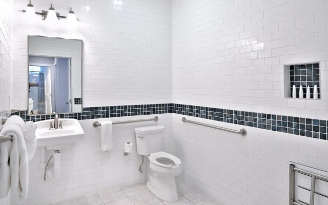 Bayview South 801 Eisenhower Dr. #6