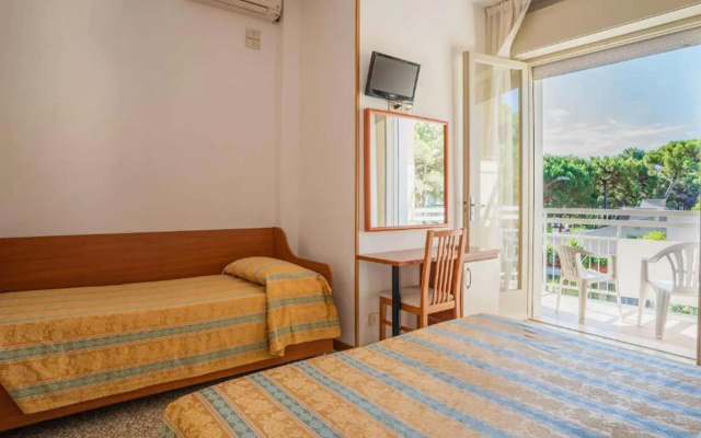 Hotel Happy