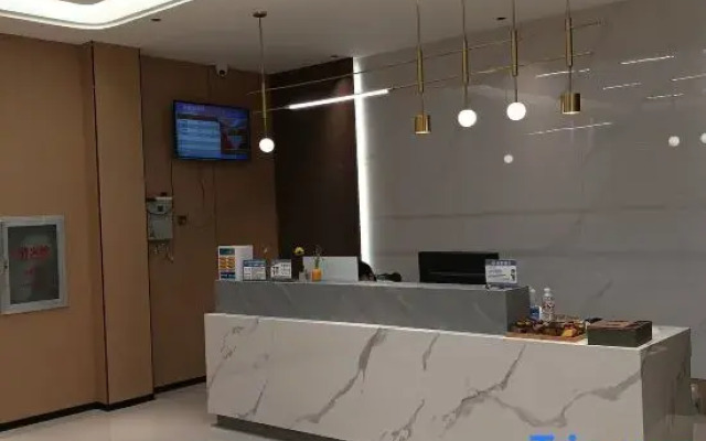 Meiyi Xinxuan Hotel (Jingshan Qujialing Taizi Road)