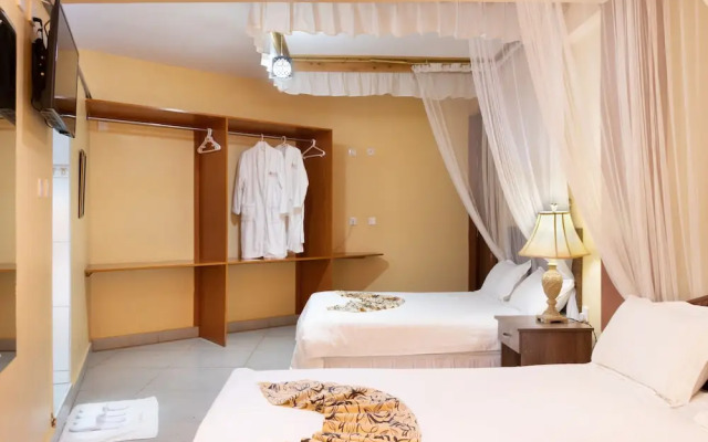 Eton Hotel