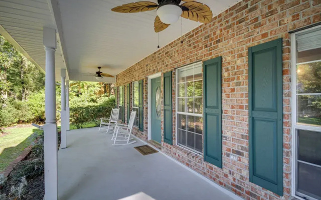 Charming Diamondhead Home w/ Private Yard!