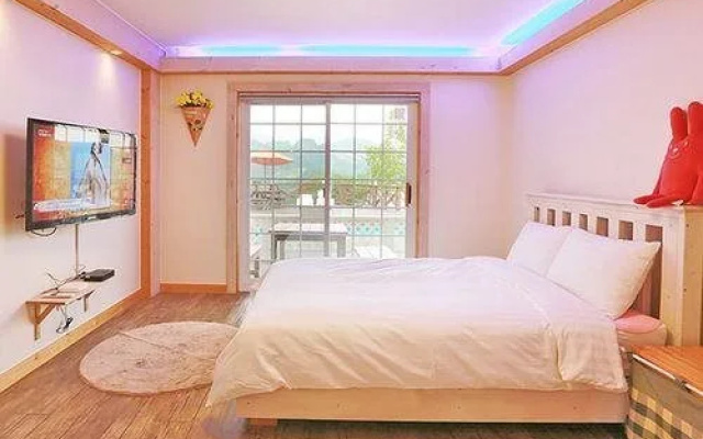 Hoengseong Hello412 Pension