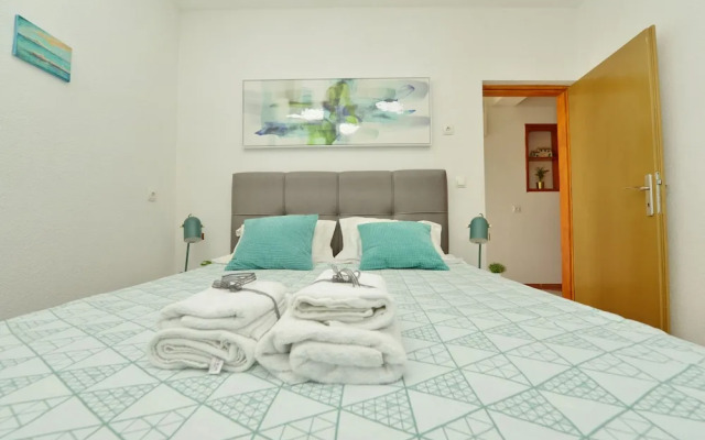 Apartment Kristijan Sleeps 2 With Wi-fi