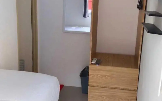 D'Ariska Rooms Homestay