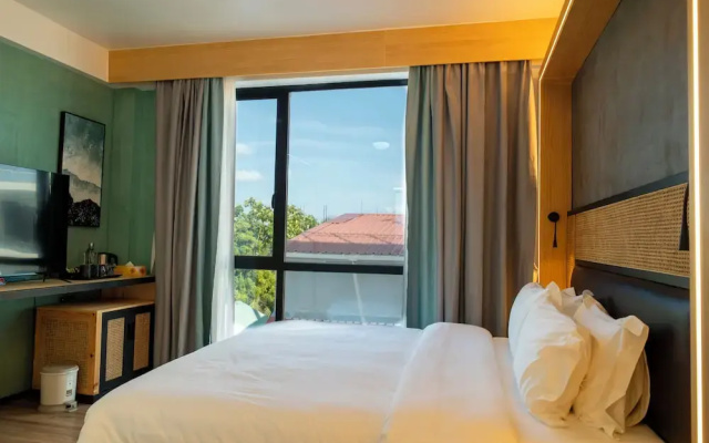 Athiri Residence Dhiffushi