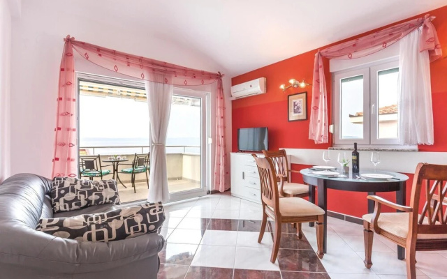 Beautiful Apartment in Makarska With 1 Bedrooms and Wifi