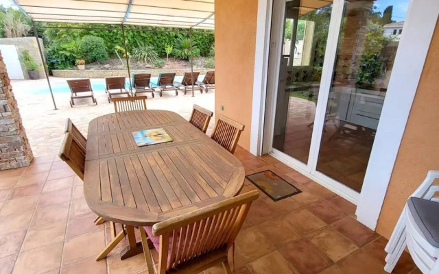 Villa Six-Fours-les-Plages, 5 pièces, 9 personnes - FR-1-316-39