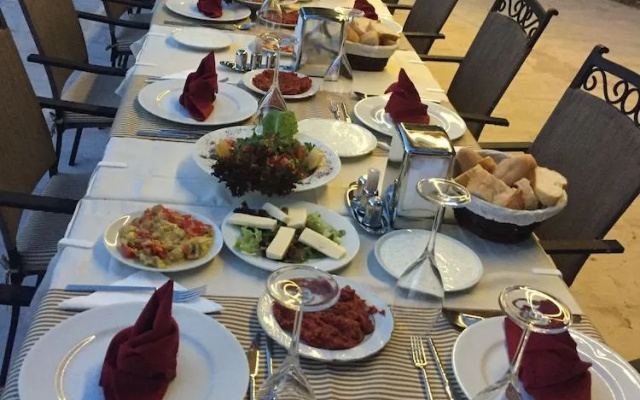 Poyraz Kaptan Apart