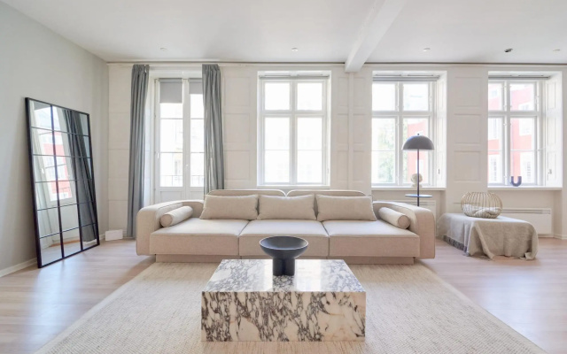 130 Sqm - Nyhavn/New Harbor Location - 150M To Metro