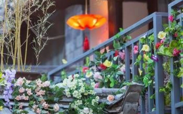 Fenghua Xueyue · Shangshan Renwen Boutique Inn