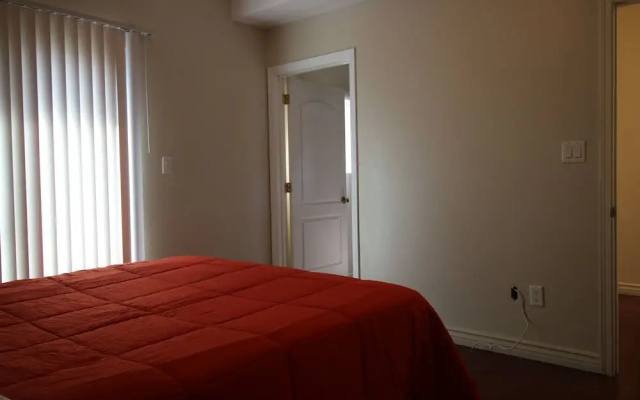 Gorgeous 2BD Apartment