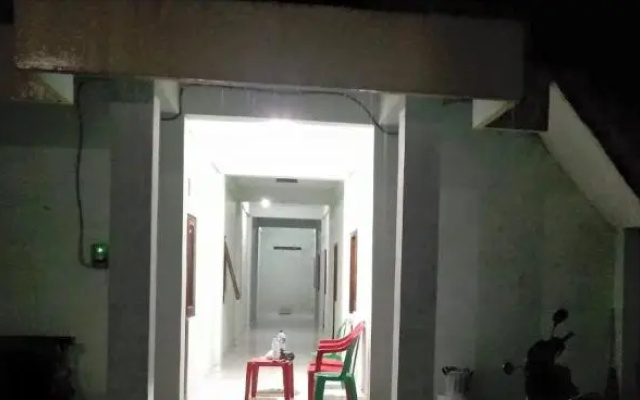 Rumah Singgah Peziarah Ganjuran by ZUZU