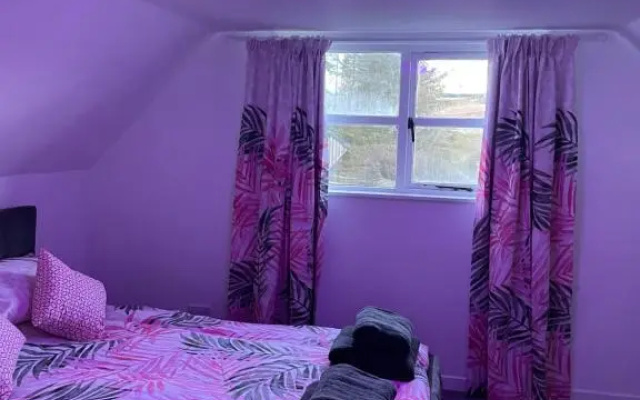 The Steading with 7 Seater Hot Tub Aberdeenshire