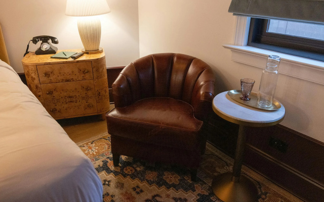 Fidelity Hotel