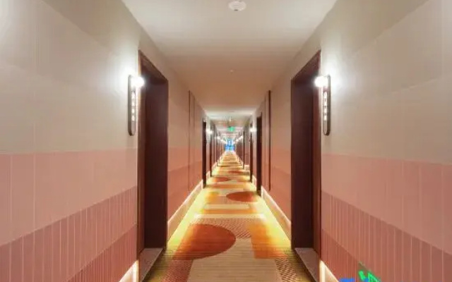 Orange Hotel (Kashgar Administrative Service Center)