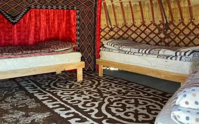 Yurt camp Sonun (Юрточный лагерь Сонун)