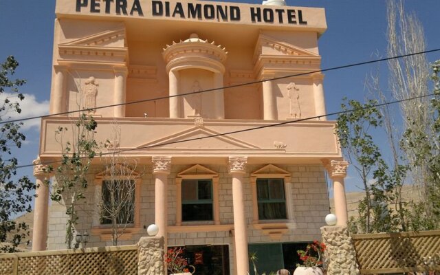 Отель Petra Diamond Hotel Иордания, Вади-Муса - отзывы, цены и фото номеров - забронировать отель Petra Diamond Hotel онлайн вид на фасад