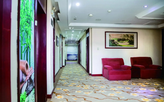 Holiday Inn Hebi Xianhe Lake (Qibin Avenue Municipal Government Branch)
