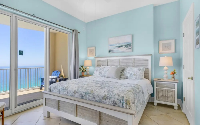 Ocean Villa Penthouse #2302
