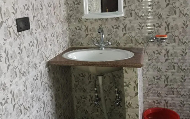 Riverside Duplex Guest House