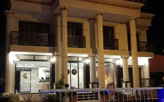 The Klazomenai Marine Hotel