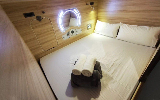 JPOD Capsule Hotel